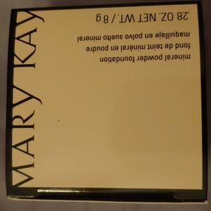 Mary Kay Mineral Foundation Powder Ivory 1 includes brush.